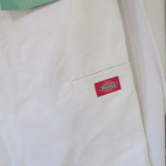 Dickies Girl White Bermuda Shorts, Size 9/29, NWT F379 - Picture 6 of 8